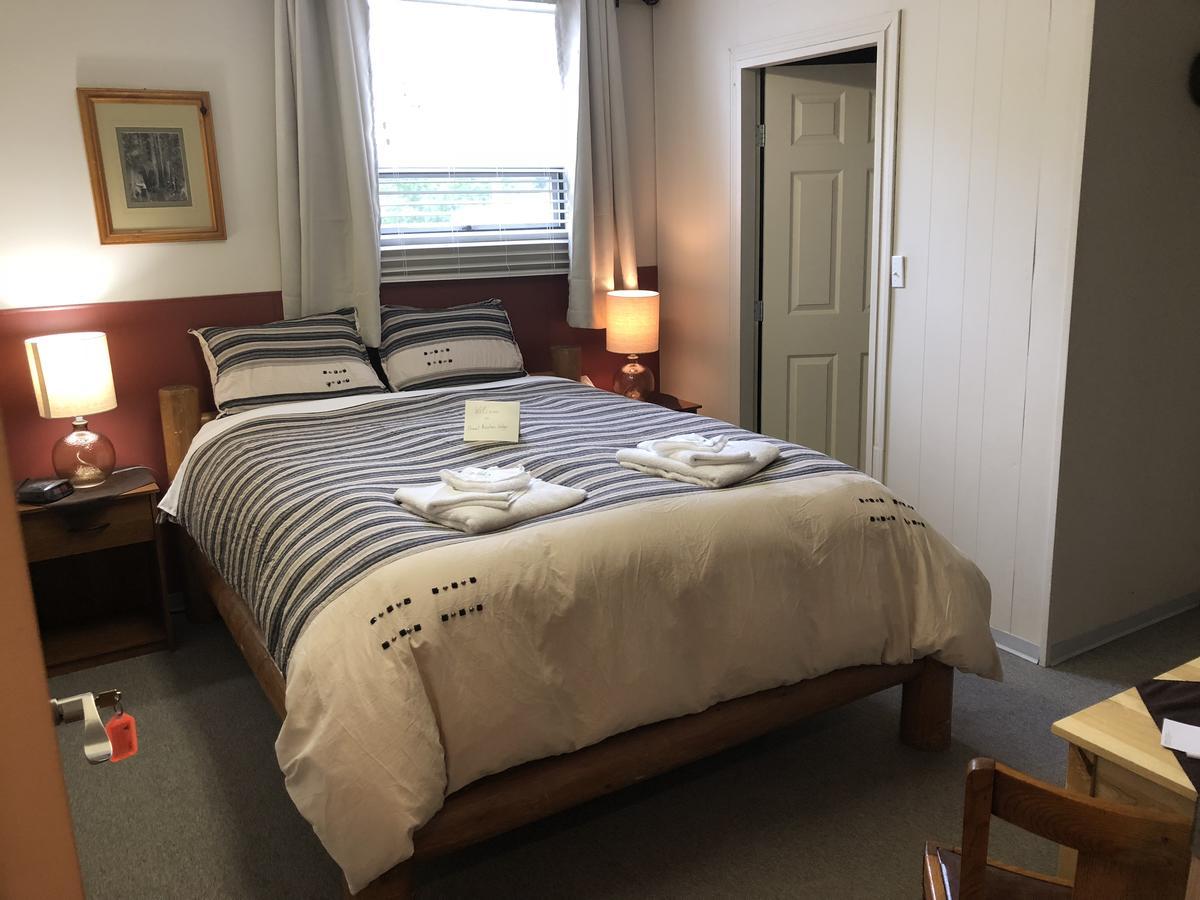 Stewart Mountain Lodge Bagian luar foto